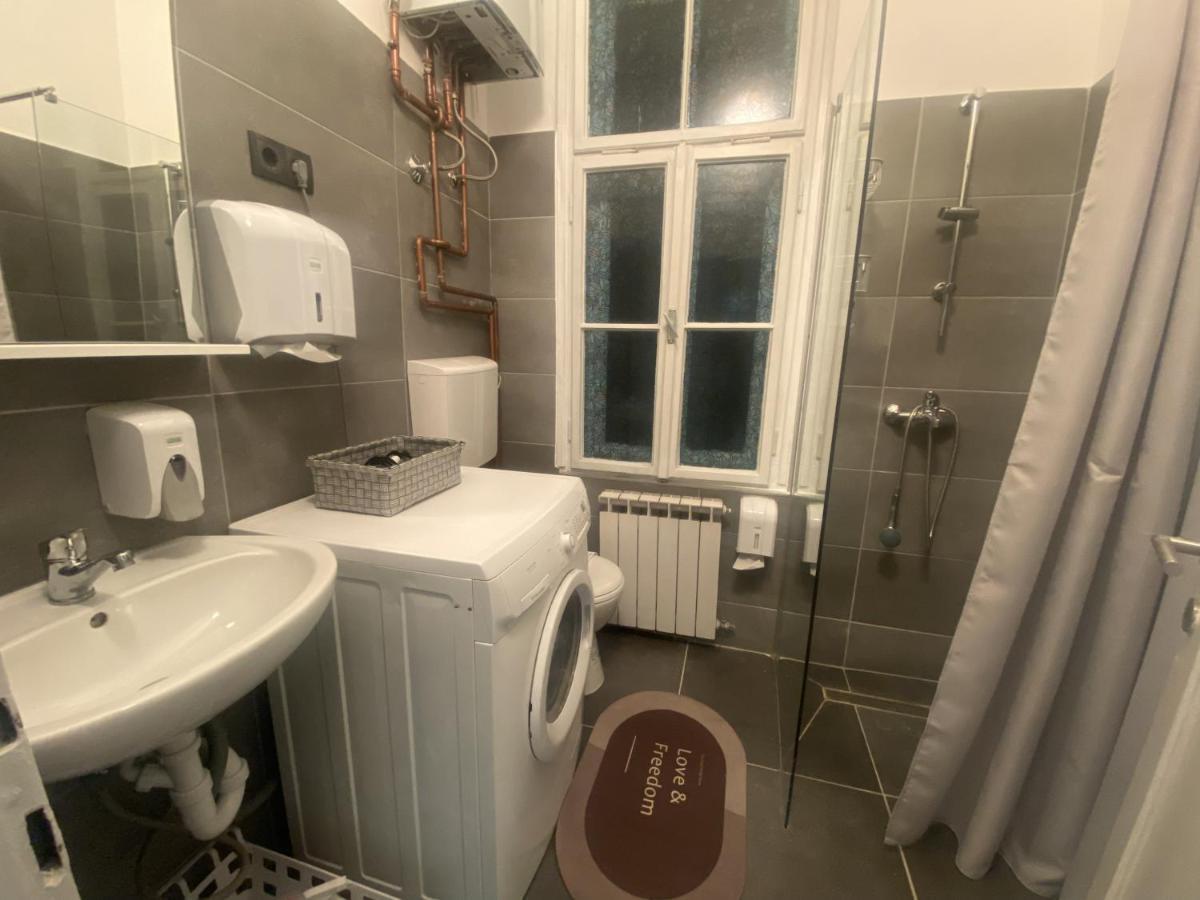 Fg Boutique Hostel Sarajevo Eksteriør billede