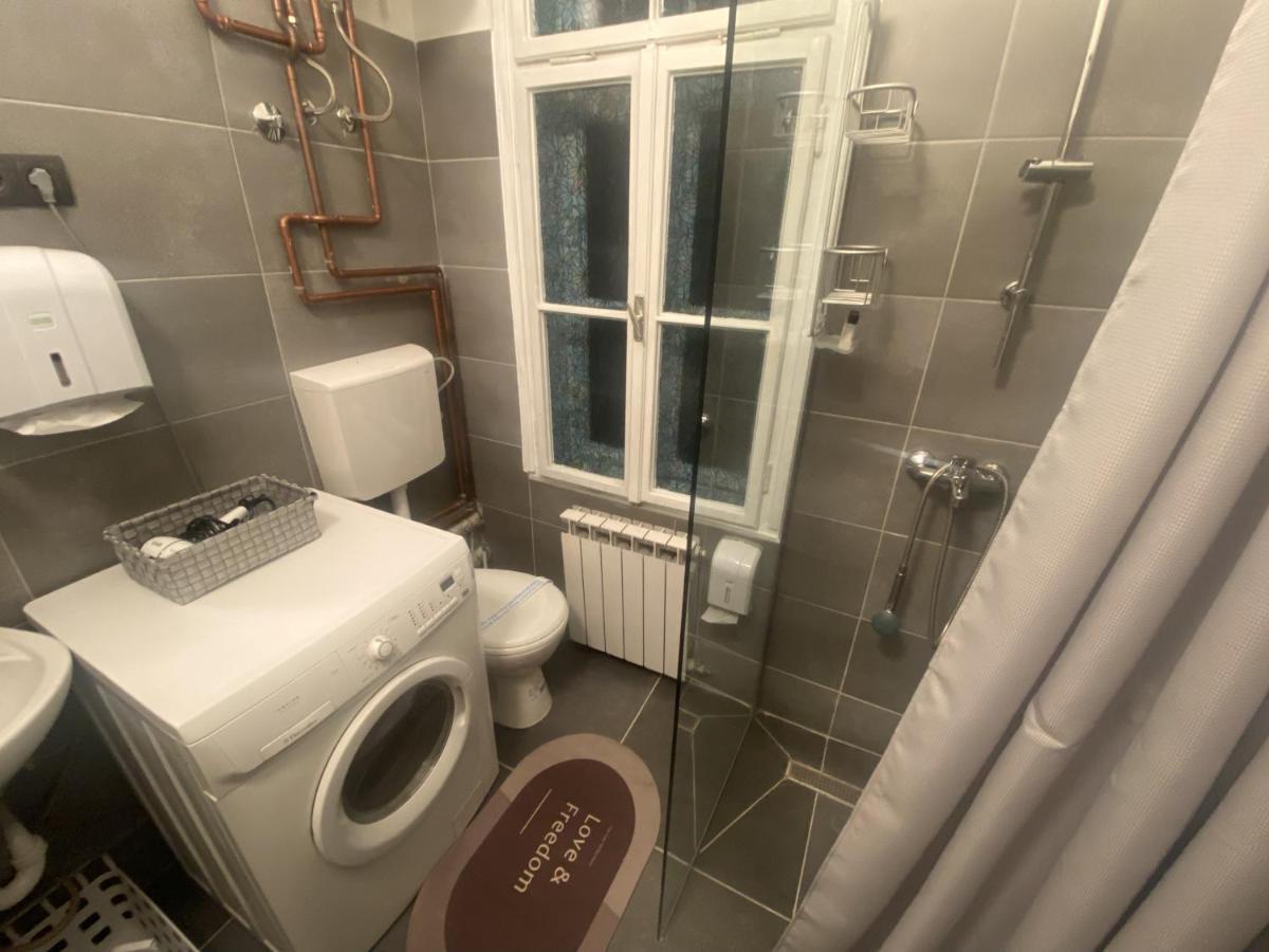 Fg Boutique Hostel Sarajevo Eksteriør billede